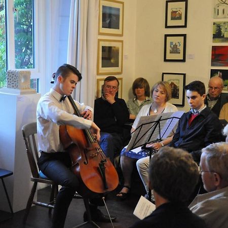 Mid Wales Arts B&B Caersws Екстериор снимка